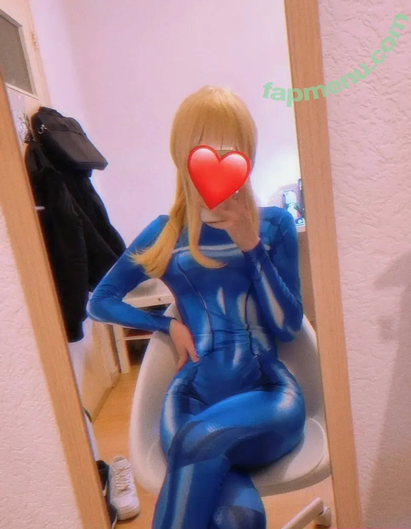 Yclawz nude photo #0049 (Yclawz)