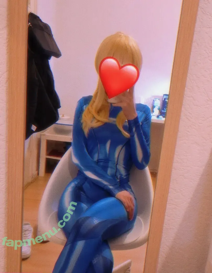 Yclawz nude photo #0050 (Yclawz)