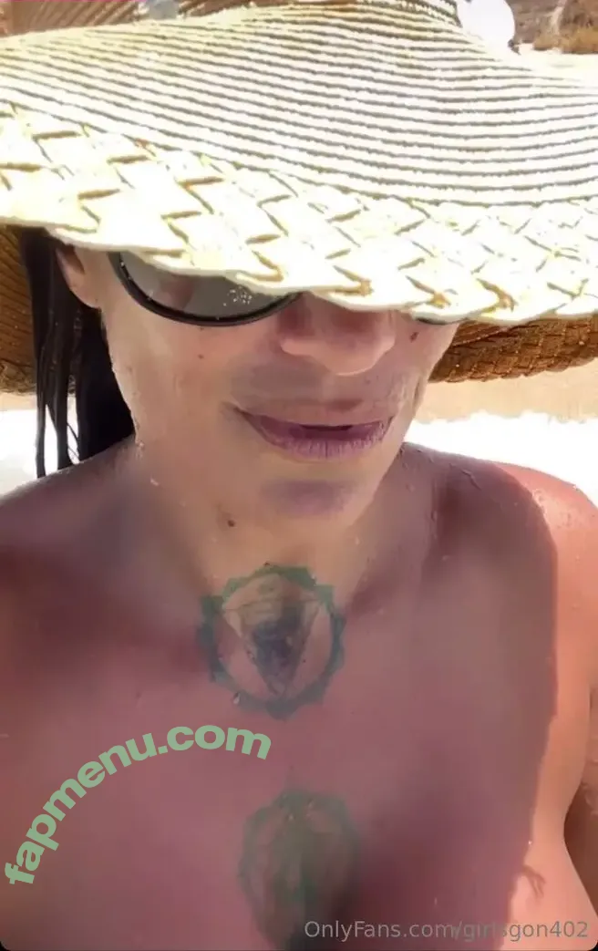 yeehaw402girls nude photo #0060 (402_outdoors_)