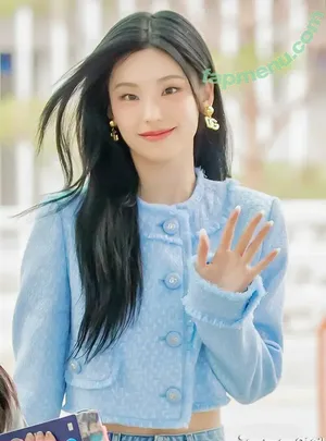 Yeji / Hwang Ye-ji / ITZY (예지 / yezyizhere nude photo #0013