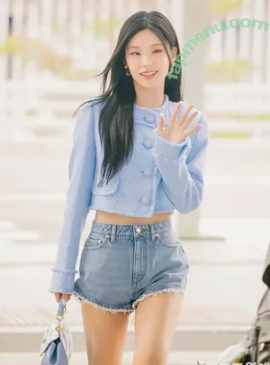 Yeji / Hwang Ye-ji / ITZY (예지 / yezyizhere nude photo #0015