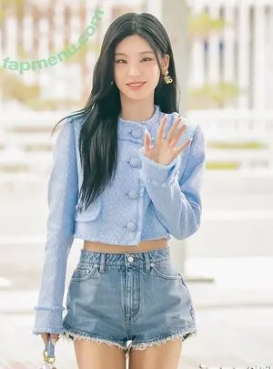 Yeji / Hwang Ye-ji / ITZY (예지 / yezyizhere nude photo #0016