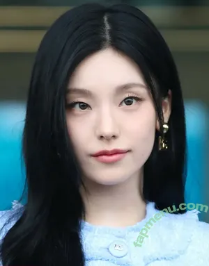Yeji / Hwang Ye-ji / ITZY (예지 / yezyizhere nude photo #0019