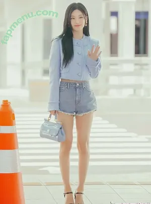 Yeji / Hwang Ye-ji / ITZY (예지 / yezyizhere nude photo #0035