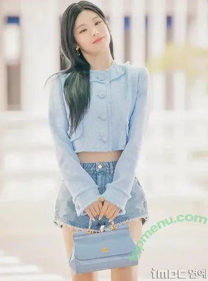 Yeji / Hwang Ye-ji / ITZY (예지 / yezyizhere nude photo #0039