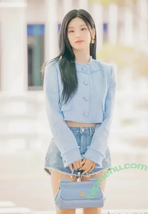 Yeji / Hwang Ye-ji / ITZY (예지 / yezyizhere nude photo #0040