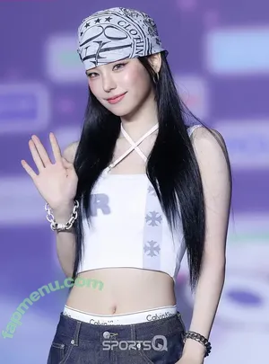 Yeji / Hwang Ye-ji / ITZY (예지 / yezyizhere nude photo #0232