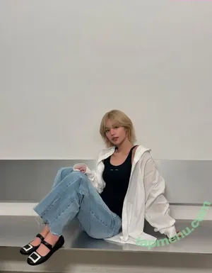 Yeji / Hwang Ye-ji / ITZY (예지 / yezyizhere nude photo #0260