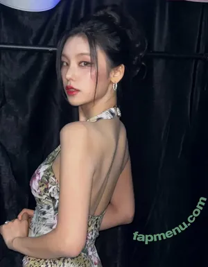 Yeji / Hwang Ye-ji / ITZY (예지 / yezyizhere nude photo #0268
