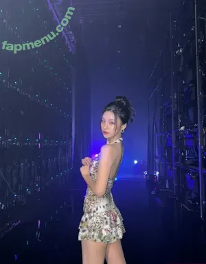 Yeji / Hwang Ye-ji / ITZY (예지 / yezyizhere nude photo #0270