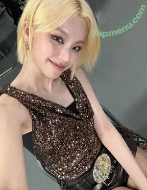 Yeji / Hwang Ye-ji / ITZY (예지 / yezyizhere nude photo #0301