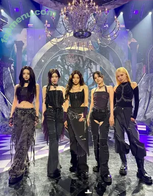 Yeji / Hwang Ye-ji / ITZY (예지 / yezyizhere nude photo #0478