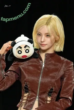 Yeji / Hwang Ye-ji / ITZY (예지 / yezyizhere nude photo #0500