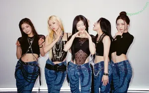 Yeji / Hwang Ye-ji / ITZY (예지 / yezyizhere nude photo #0527