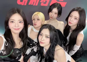 Yeji / Hwang Ye-ji / ITZY (예지 / yezyizhere nude photo #0584