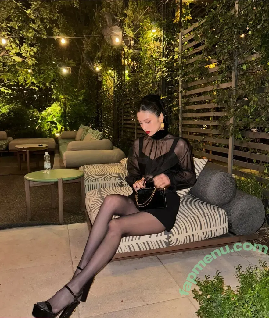 Yeji nude photo #0009 (Hwang Ye-ji / ITZY (예지 / yezyizhere)