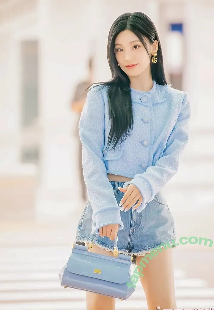 Yeji nude photo #0037 (Hwang Ye-ji / ITZY (예지 / yezyizhere)