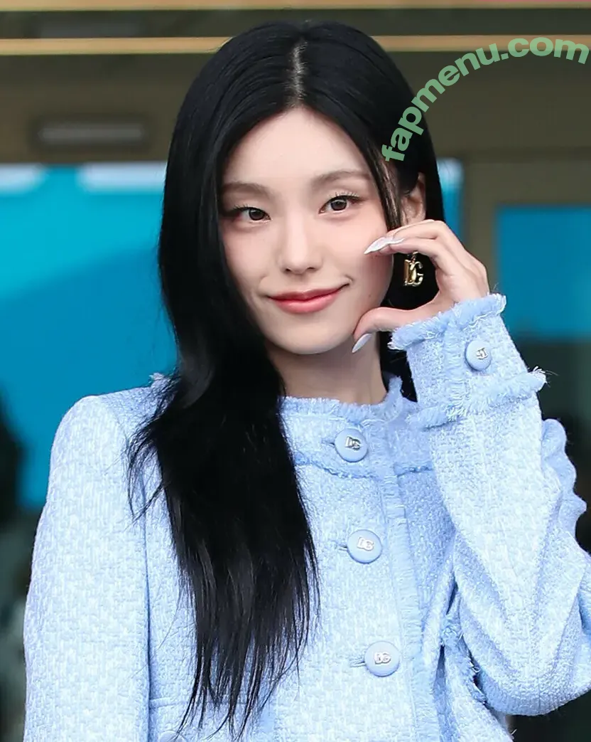 Yeji nude photo #0043 (Hwang Ye-ji / ITZY (예지 / yezyizhere)
