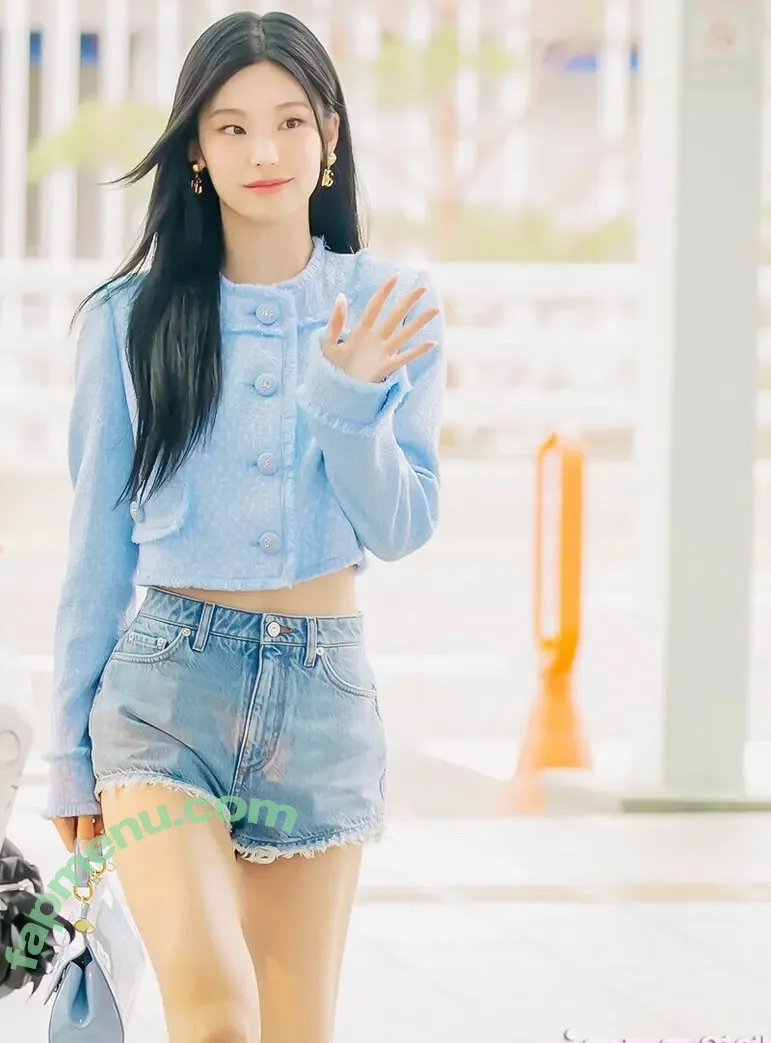 Yeji nude photo #0050 (Hwang Ye-ji / ITZY (예지 / yezyizhere)