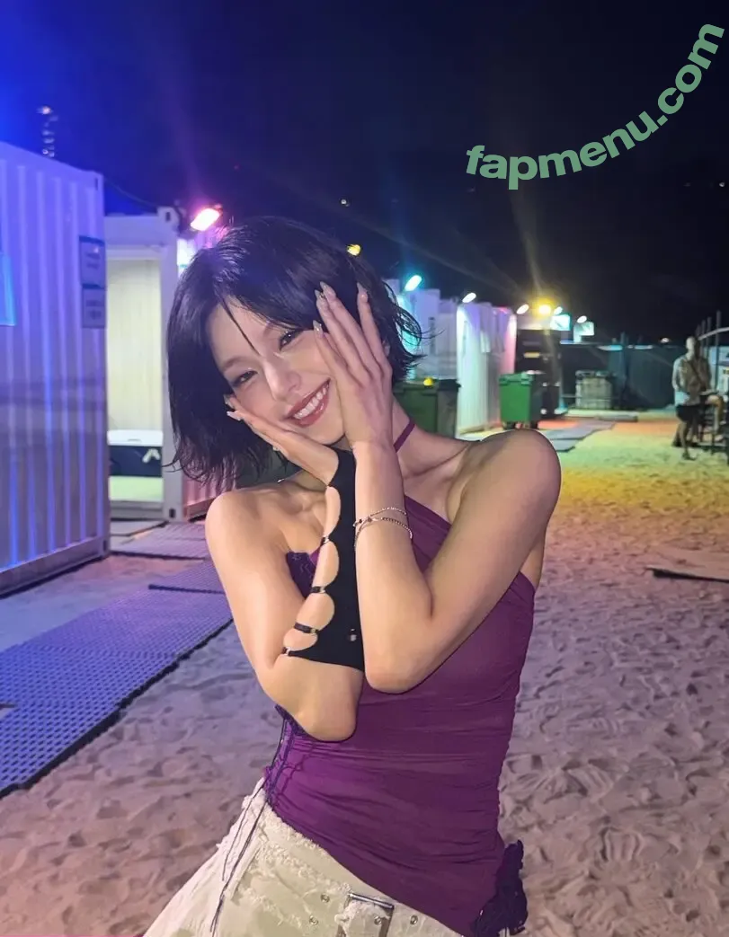 Yeji nude photo #0223 (Hwang Ye-ji / ITZY (예지 / yezyizhere)