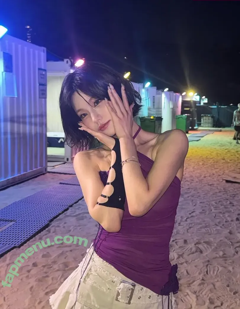 Yeji nude photo #0224 (Hwang Ye-ji / ITZY (예지 / yezyizhere)