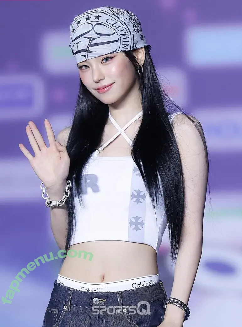Yeji nude photo #0232 (Hwang Ye-ji / ITZY (예지 / yezyizhere)