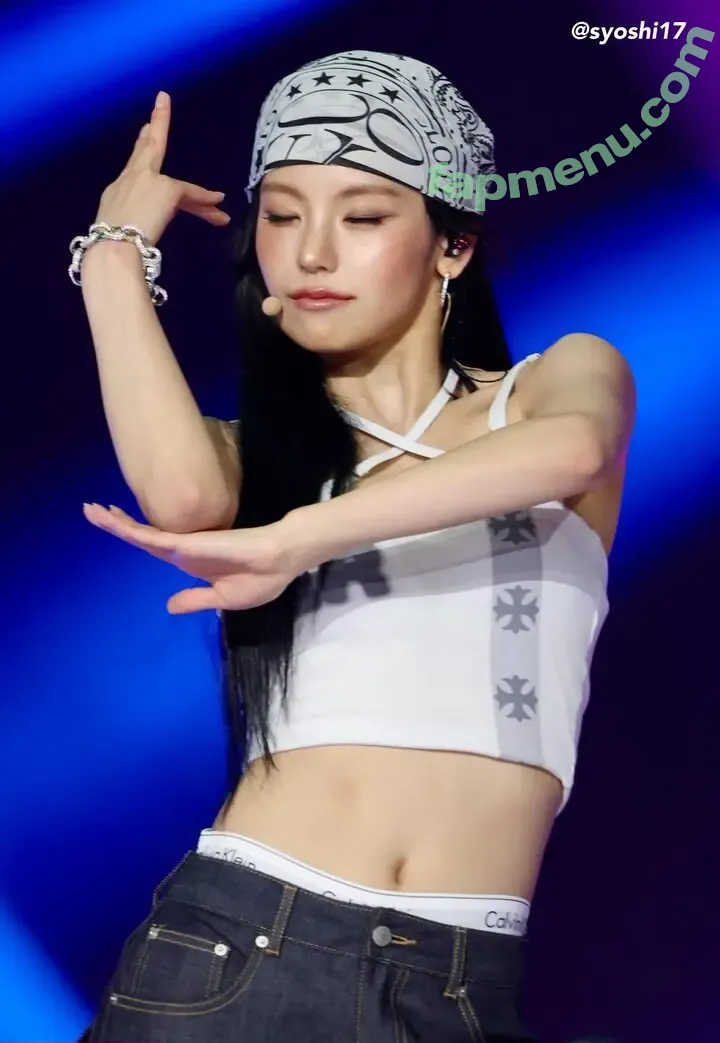 Yeji nude photo #0241 (Hwang Ye-ji / ITZY (예지 / yezyizhere)