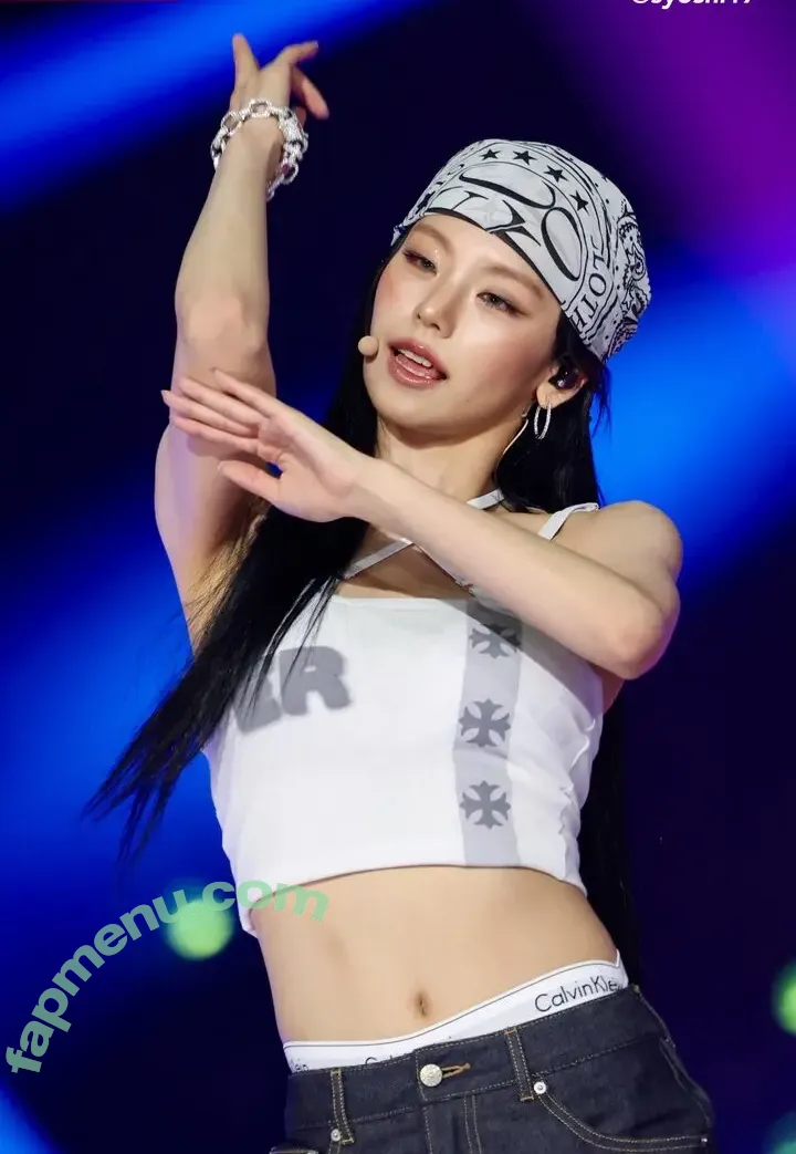 Yeji nude photo #0242 (Hwang Ye-ji / ITZY (예지 / yezyizhere)