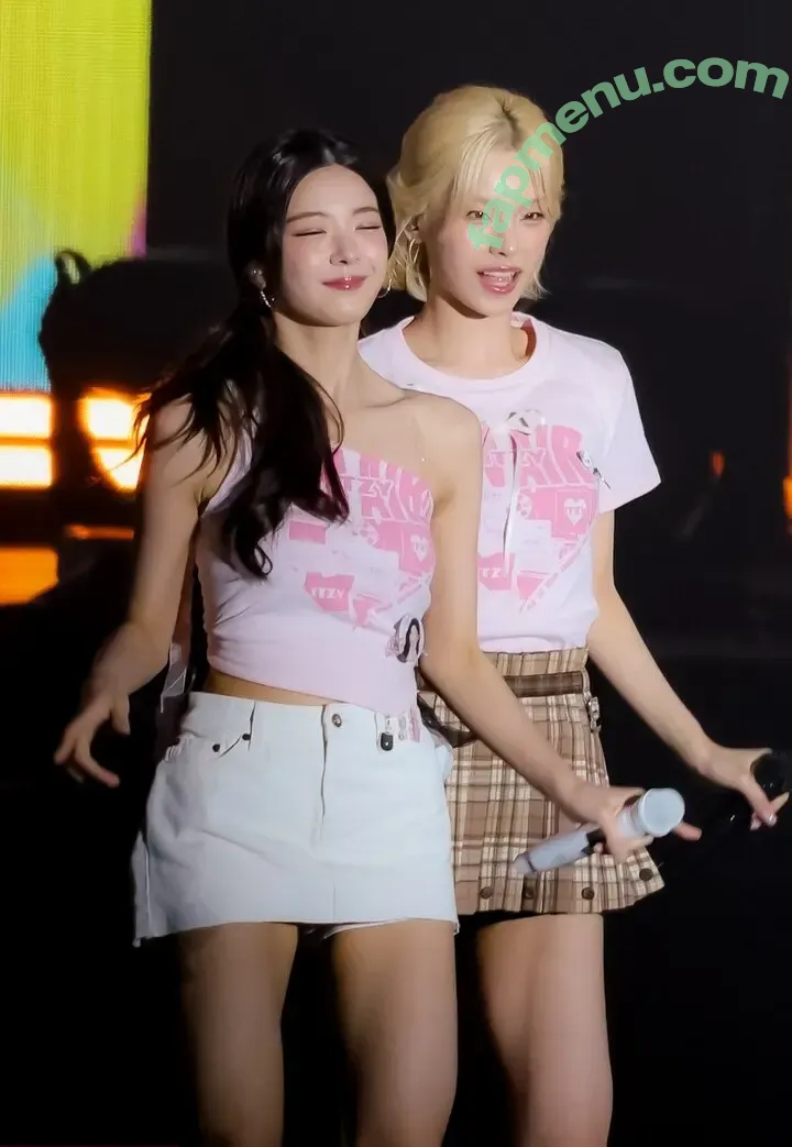Yeji nude photo #0393 (Hwang Ye-ji / ITZY (예지 / yezyizhere)