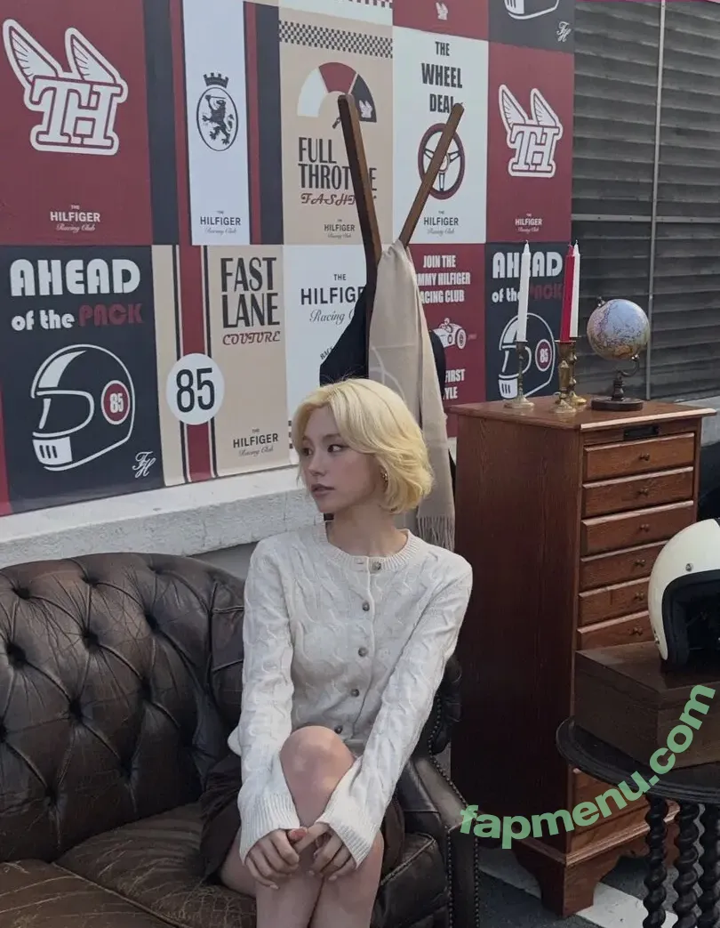 Yeji nude photo #0424 (Hwang Ye-ji / ITZY (예지 / yezyizhere)