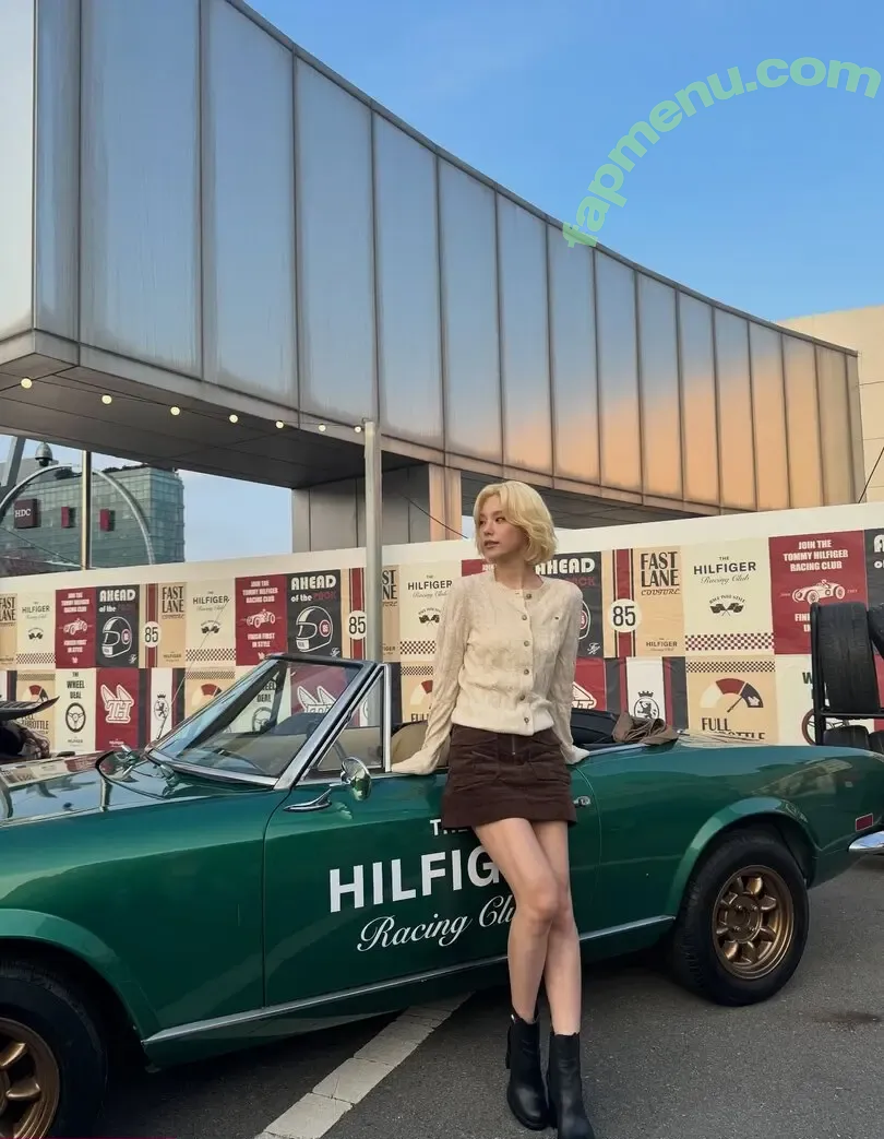 Yeji nude photo #0426 (Hwang Ye-ji / ITZY (예지 / yezyizhere)