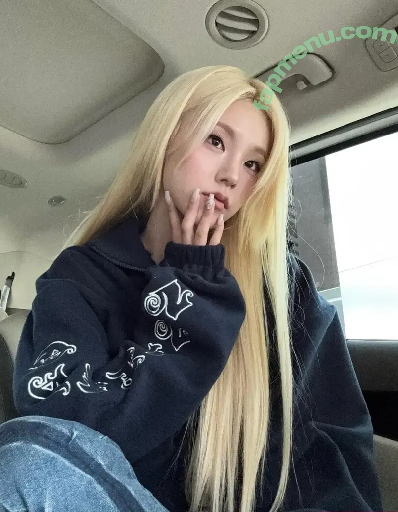 Yeji nude photo #0435 (Hwang Ye-ji / ITZY (예지 / yezyizhere)