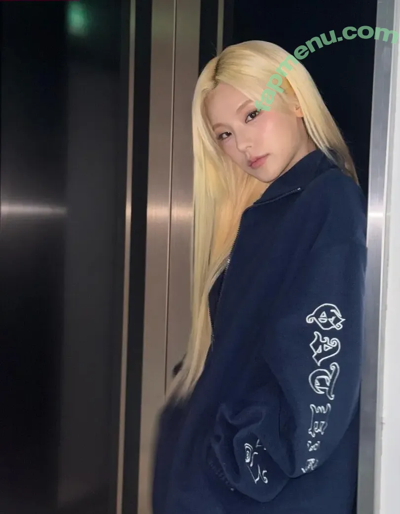 Yeji nude photo #0437 (Hwang Ye-ji / ITZY (예지 / yezyizhere)