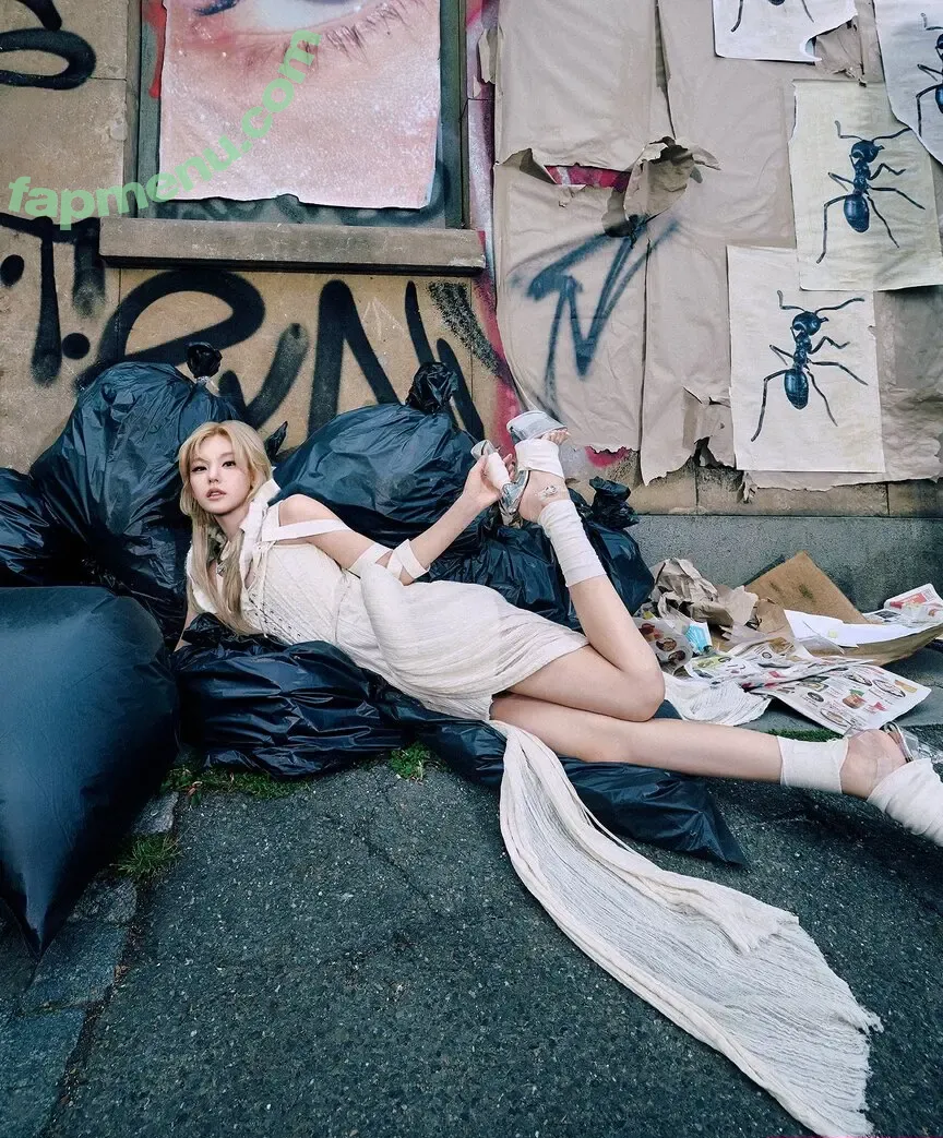 Yeji nude photo #0443 (Hwang Ye-ji / ITZY (예지 / yezyizhere)