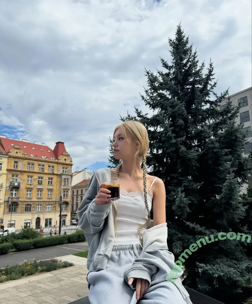 Yeji nude photo #0463 (Hwang Ye-ji / ITZY (예지 / yezyizhere)