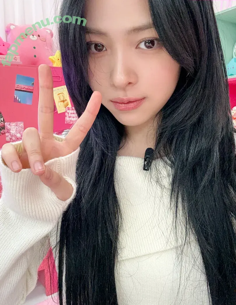 Yeji nude photo #0474 (Hwang Ye-ji / ITZY (예지 / yezyizhere)