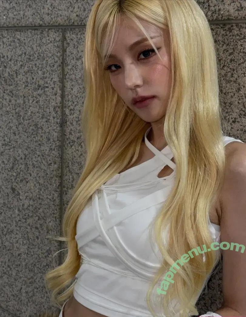 Yeji nude photo #0515 (Hwang Ye-ji / ITZY (예지 / yezyizhere)