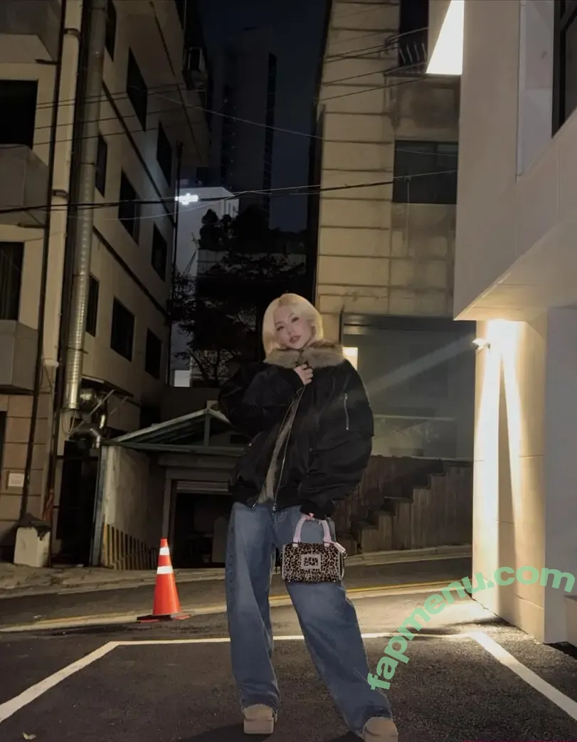 Yeji nude photo #0542 (Hwang Ye-ji / ITZY (예지 / yezyizhere)