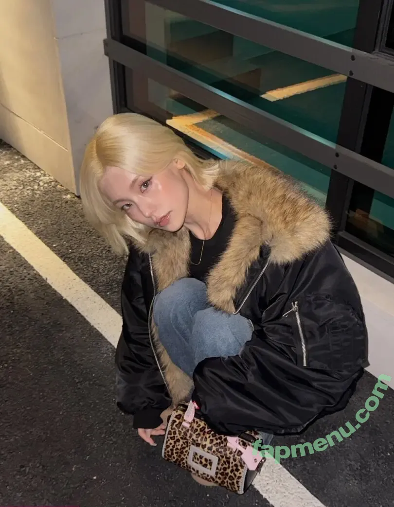 Yeji nude photo #0543 (Hwang Ye-ji / ITZY (예지 / yezyizhere)