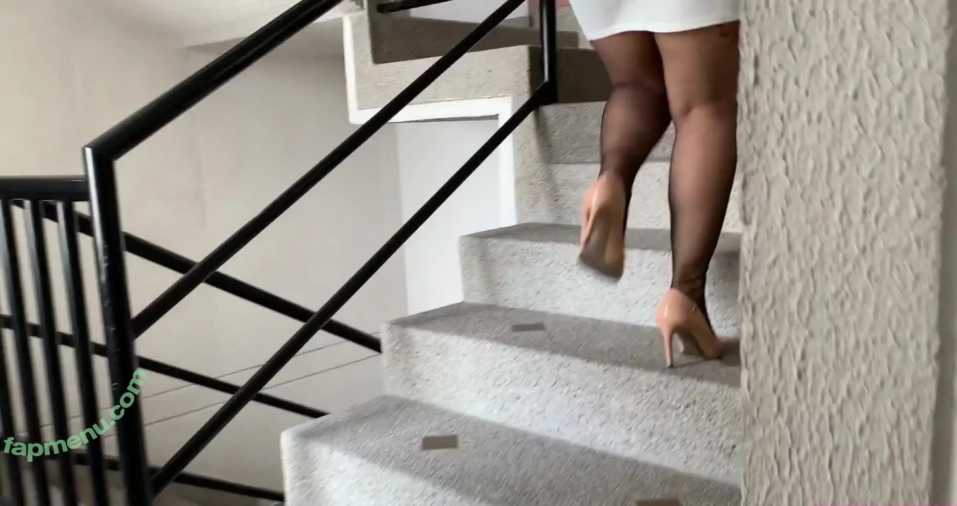 yelahia_gfree nude photo #0264 (yelahiah_)