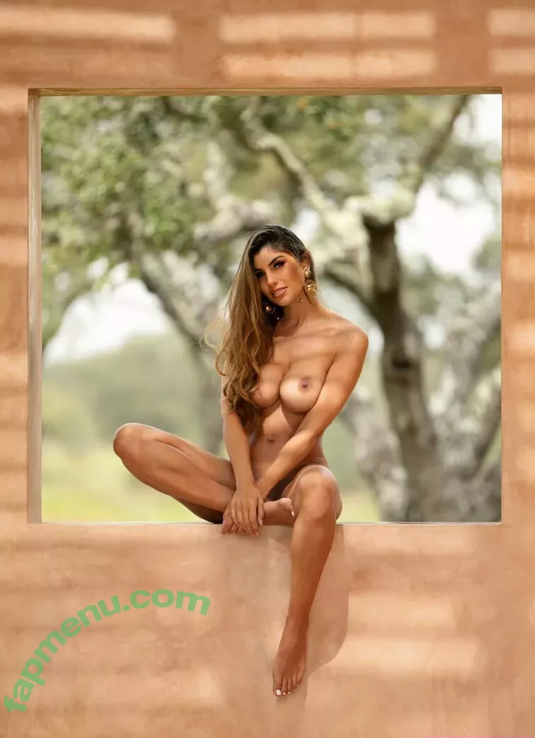 Yeliz Koc nude photo #0037 (_yelizkoc_ / yeliztrav)