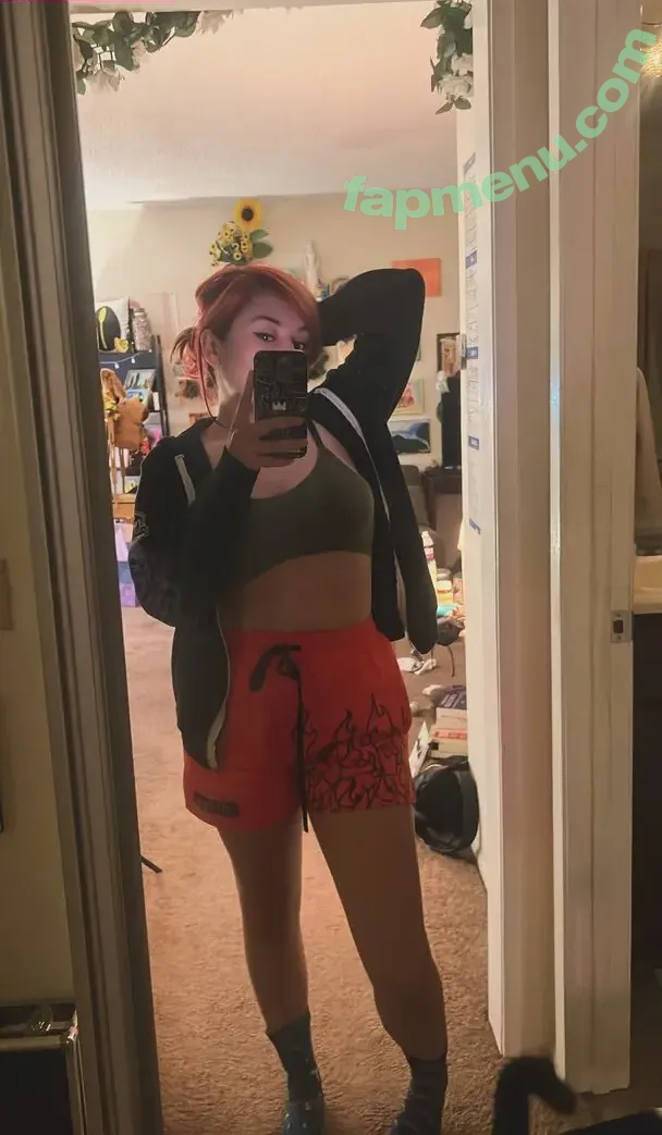 Yellowspoongirl nude photo #0339 (Yellowspoongirl)