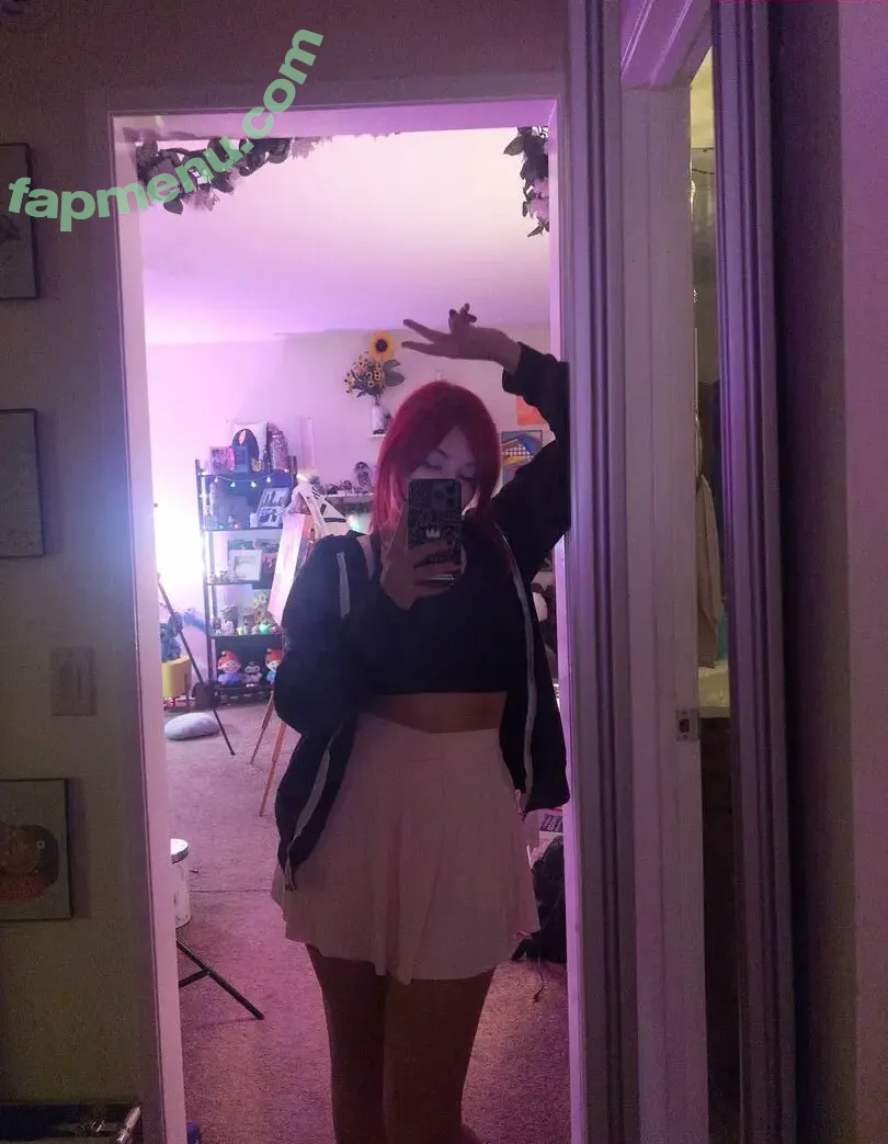 Yellowspoongirl nude photo #0344 (Yellowspoongirl)