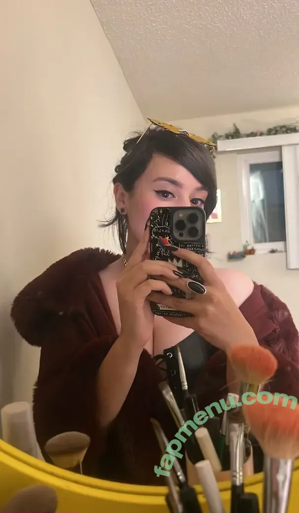 Yellowspoongirl nude photo #0355 (Yellowspoongirl)