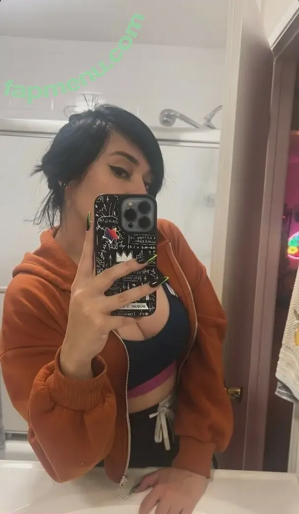 Yellowspoongirl nude photo #0358 (Yellowspoongirl)