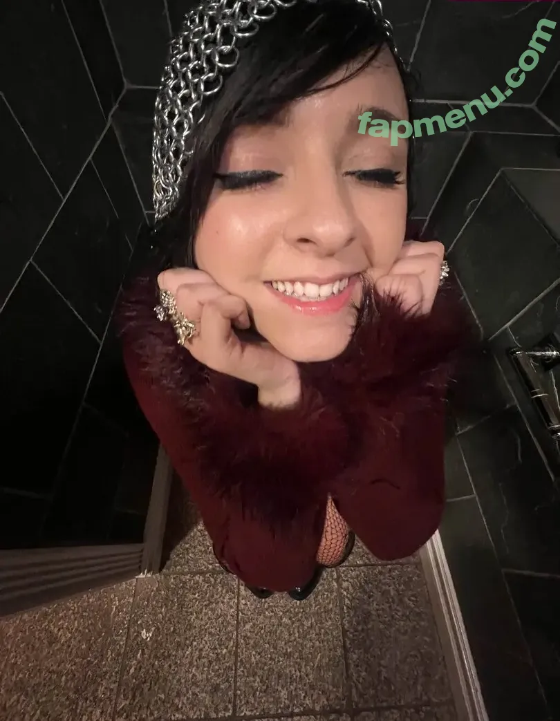 Yellowspoongirl nude photo #0368 (Yellowspoongirl)