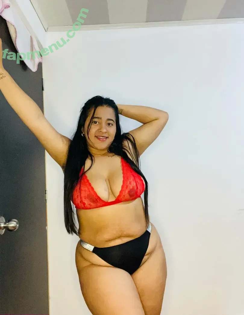 yennifercurves nude photo #0027 (yennifercurves)