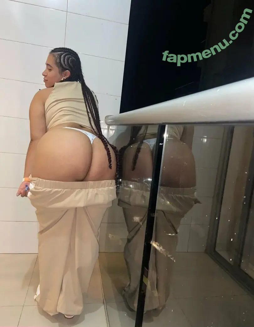 yennifercurves nude photo #0041 (yennifercurves)