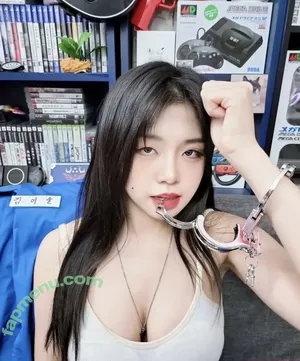 Yeo_ul / yeo._.ul2 / 해까닥여울이 nude photo #0106