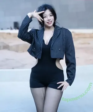 Yeo_ul / yeo._.ul2 / 해까닥여울이 nude photo #0147